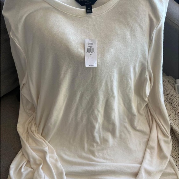 Banana Republic_luxespun long sleeve tshirt - Picture 3 of 3